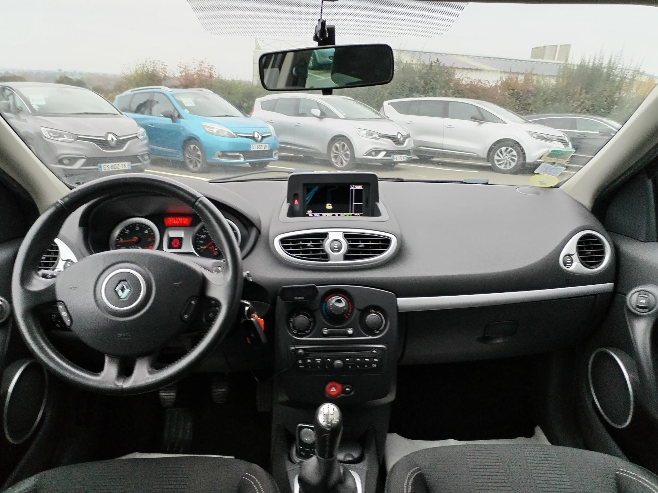 RENAULT  CLIO III